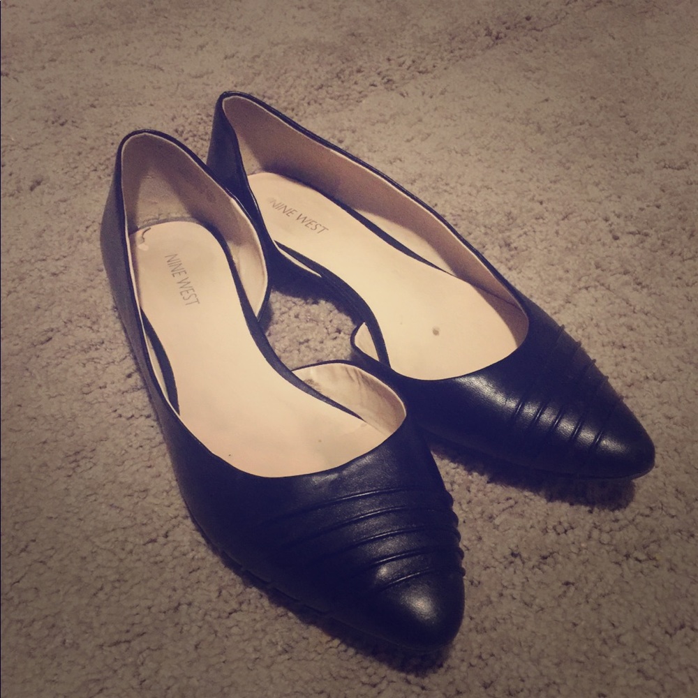 Nine West Black Beattie Flats size 9.5